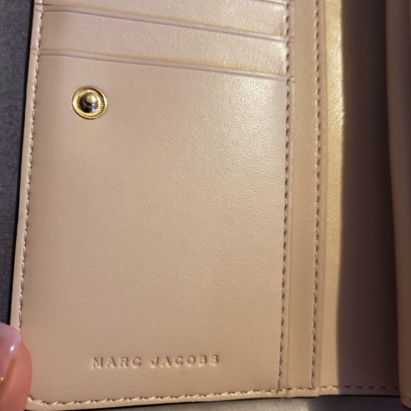 Marc Jacobs Wallet - Picture 2 of 7